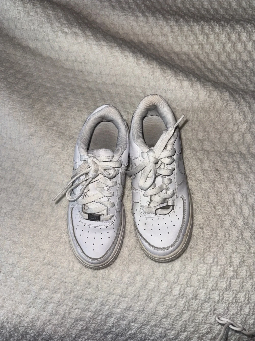 Nike Air Force 1 '07 Lace-Up Sneakers 4 youth
